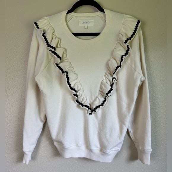 THE GREAT Shrunken Ruffle Sweatshirt Washed White - Picture 2 of 8